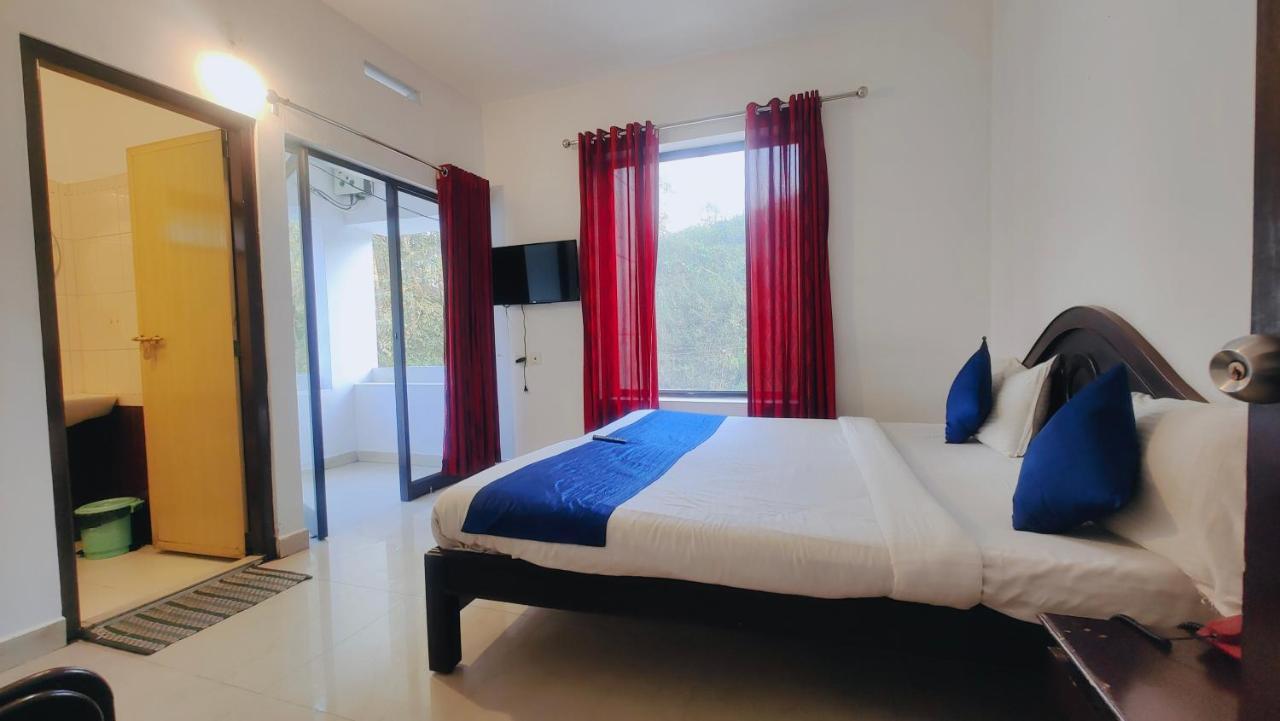 Lumino Karthika Hotel Munnar Exterior photo
